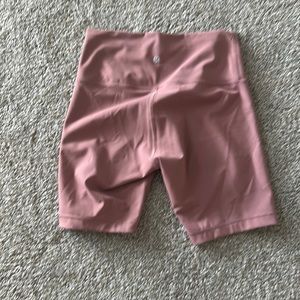 NWOT Lululemon biker shorts size 8